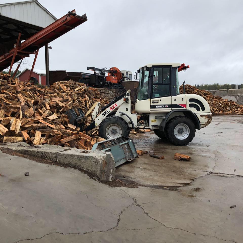 Quality firewood processing and delivery